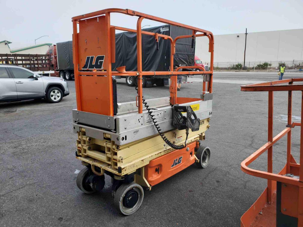 2014 JLG 1930ES-8