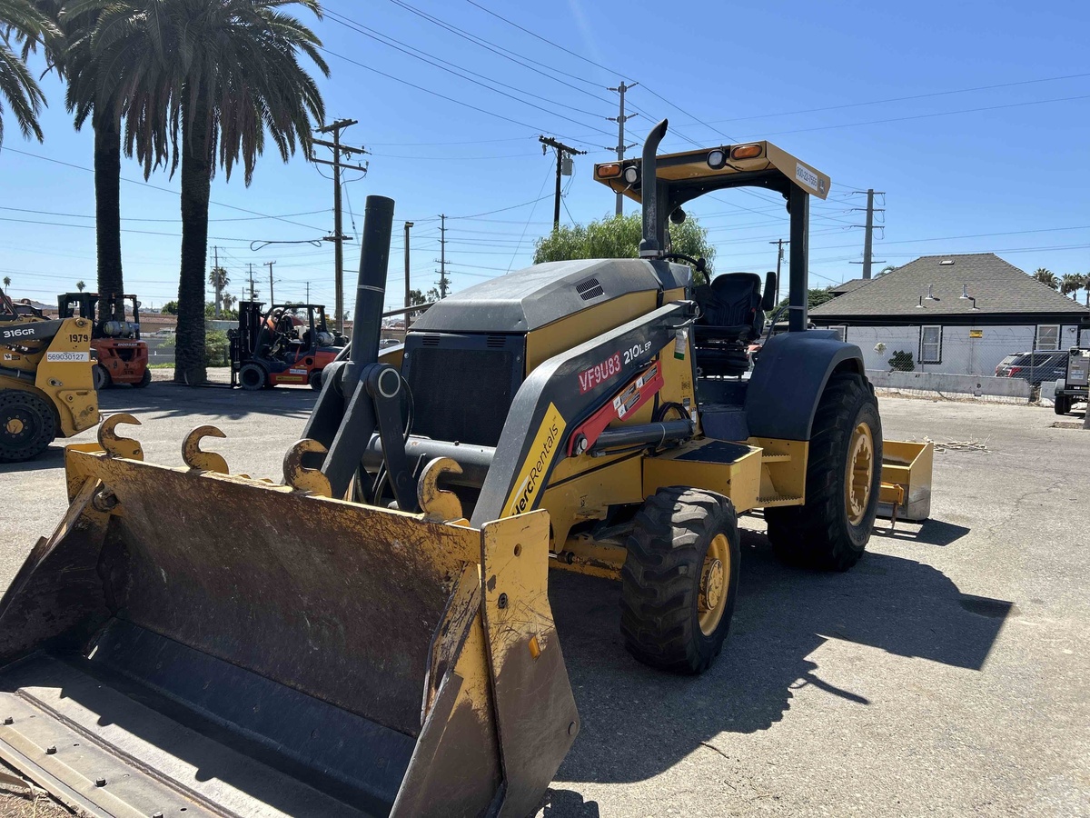 2018 John Deere 210LEP-4