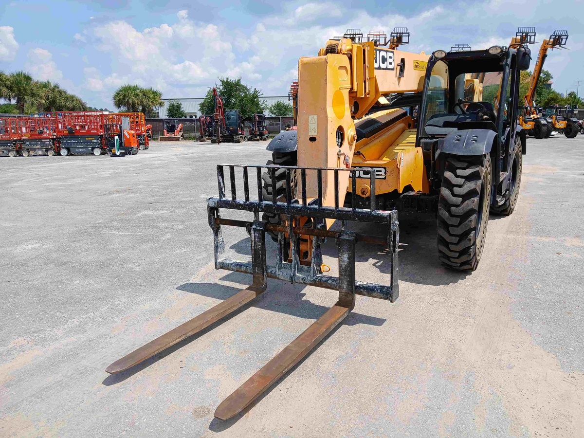 2018 JCB 509-42-2
