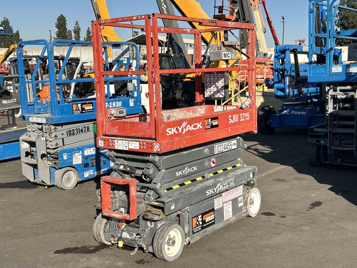 2017 Skyjack SJ3219