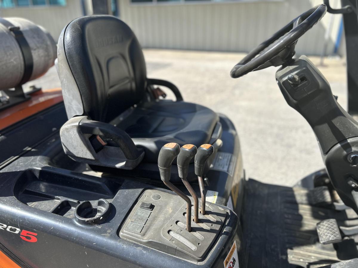 2017 Doosan G25P-5