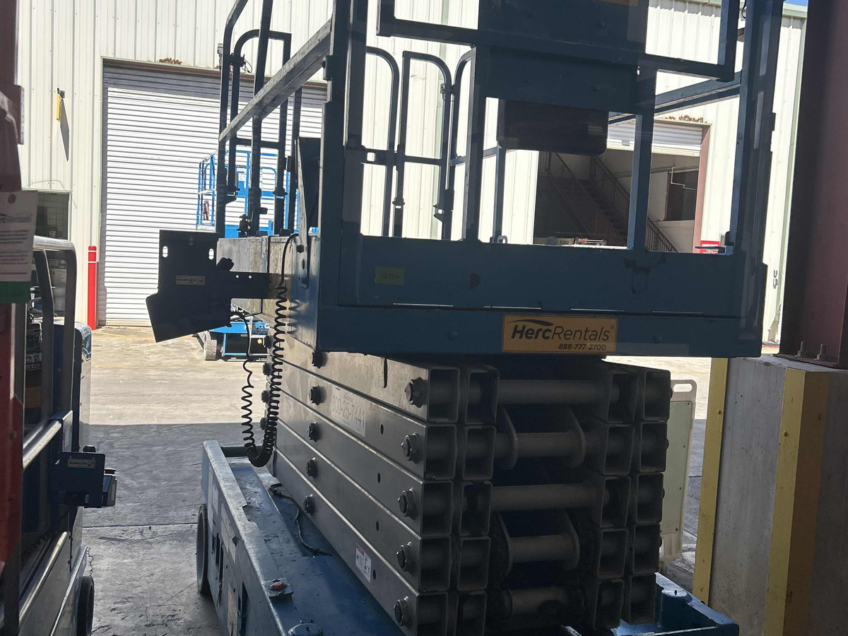 2019 Genie GS-4047