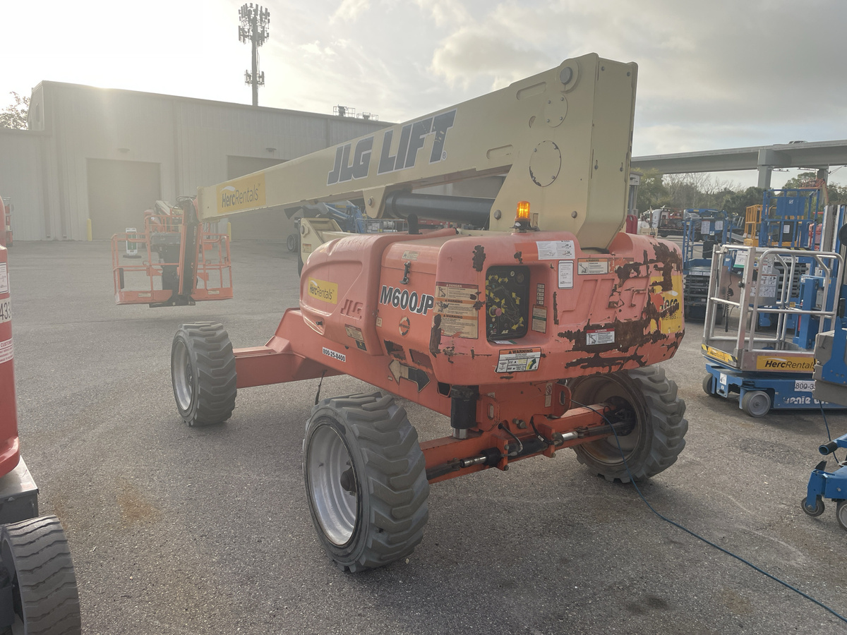 2019 JLG M600JP-3