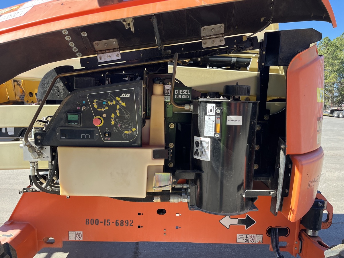 2017 JLG 450AJ-10