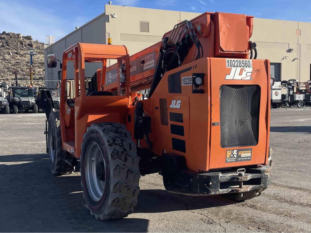 2018 SkyTrak 10054