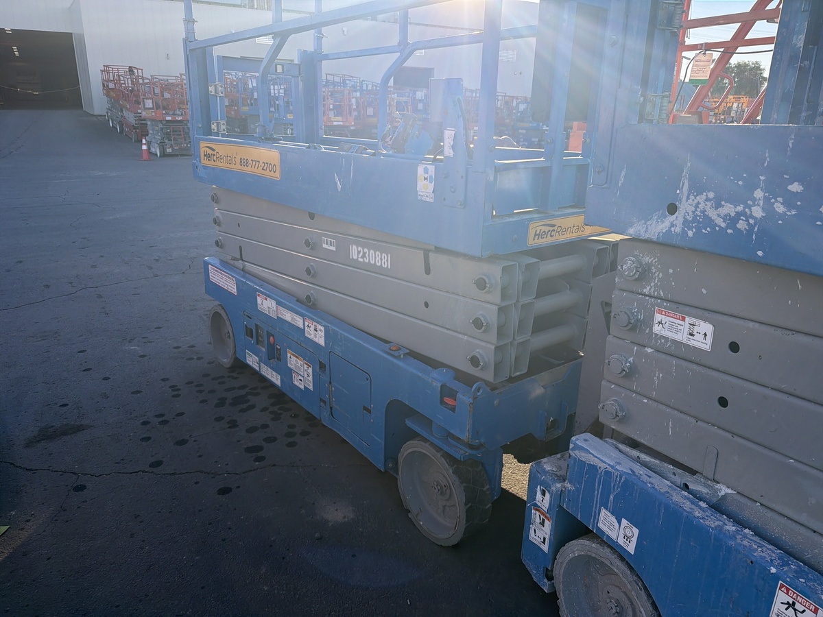 2017 Genie GS-2632-4