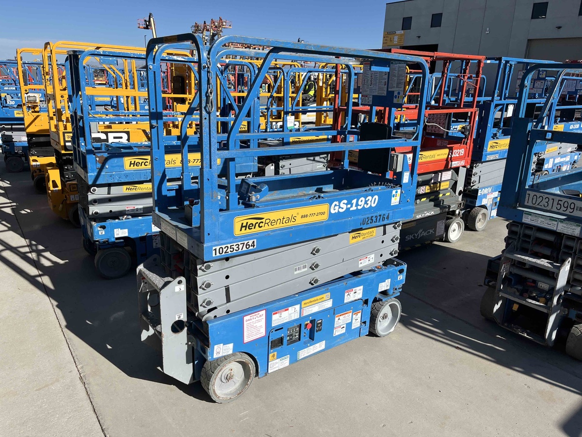 2018 Genie GS-1930-4
