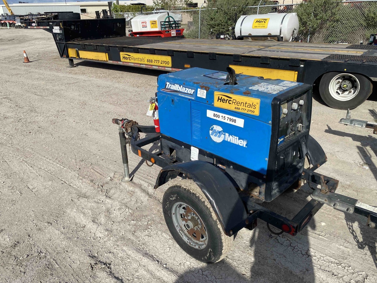 2017 Miller Trailblazer 325-4