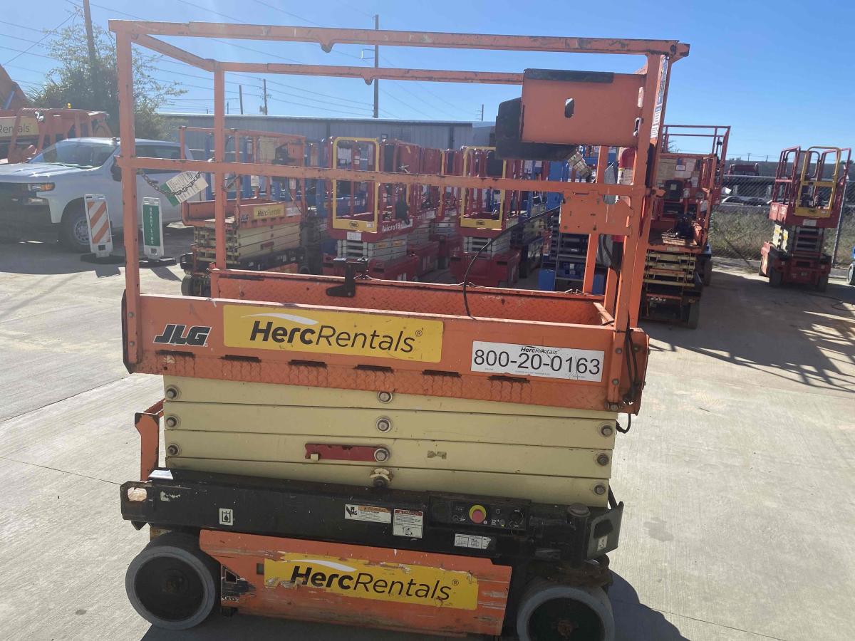 2018 JLG 1932R