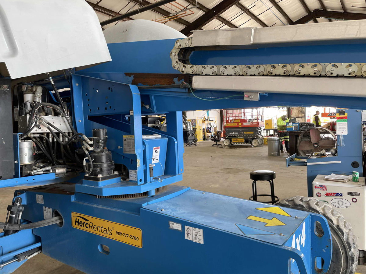 2018 Genie S-45-7