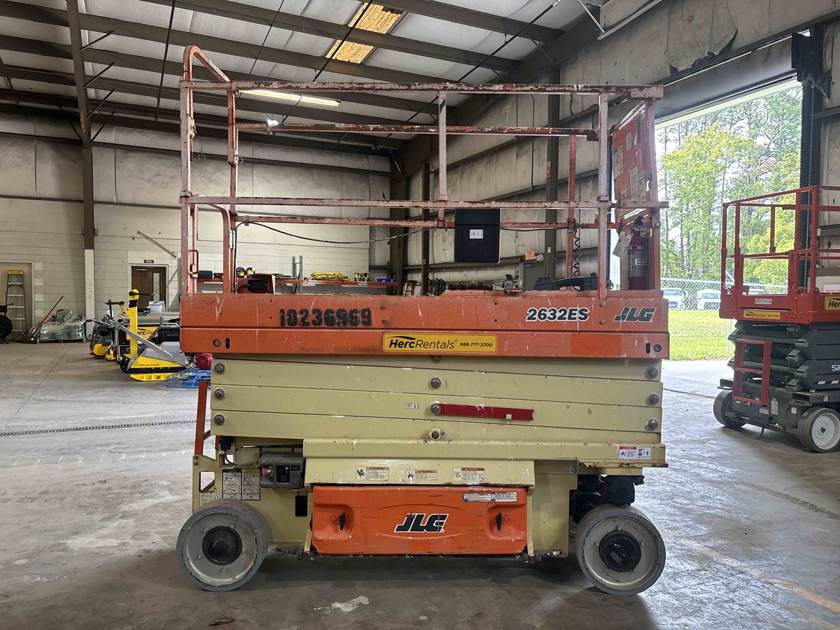 2018 JLG 2632ES-3