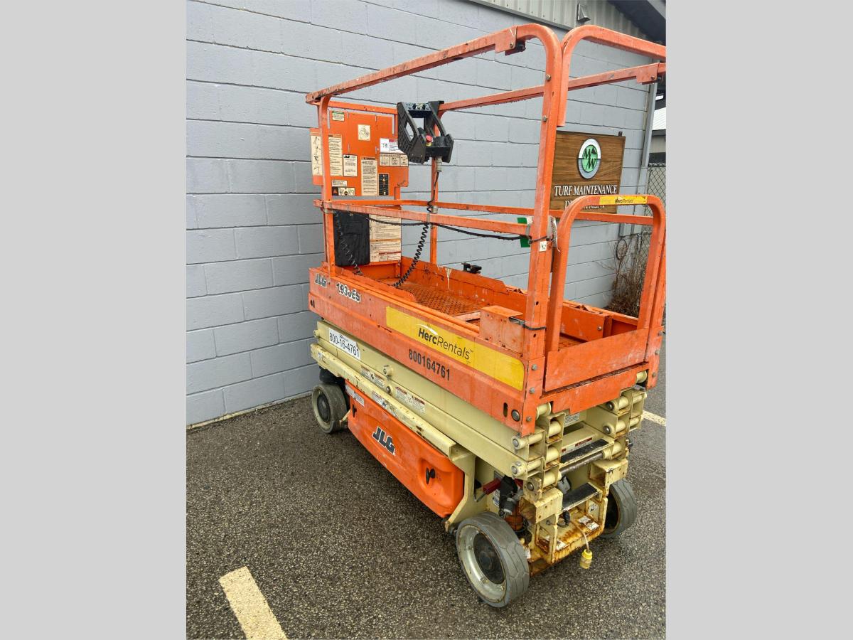 2017 JLG 1930ES-2