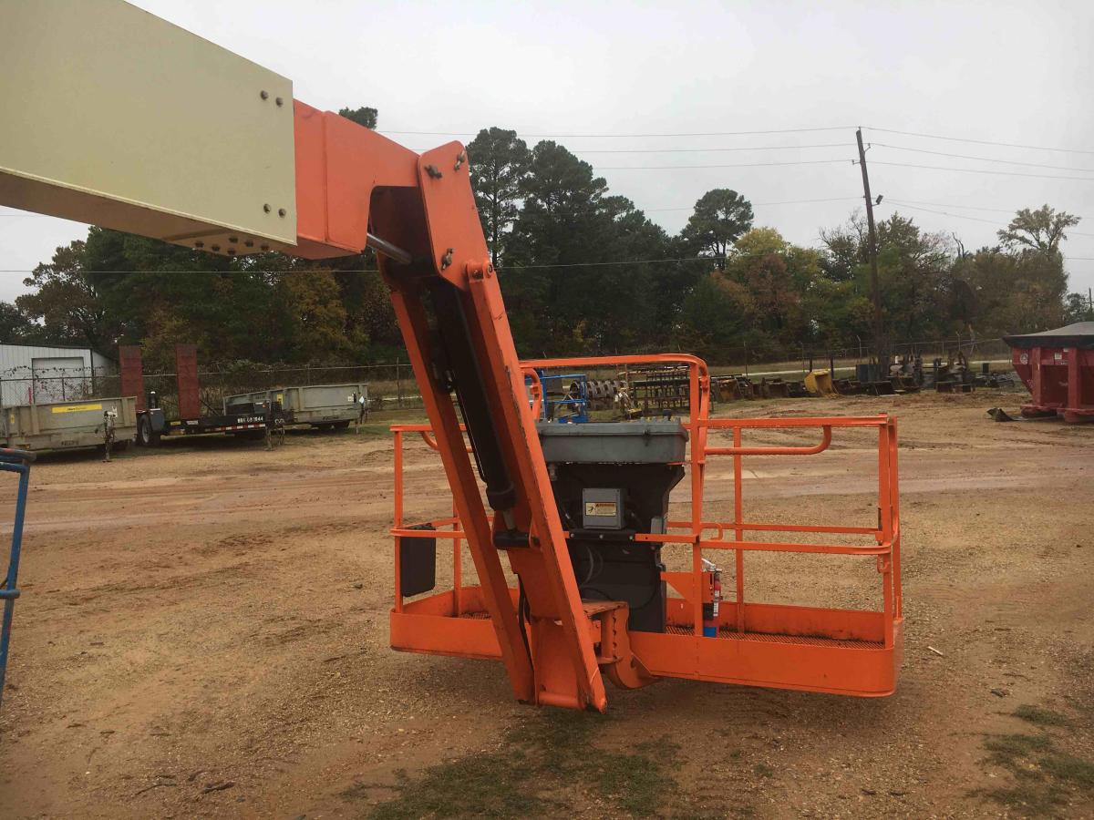 2009 JLG 800AJ