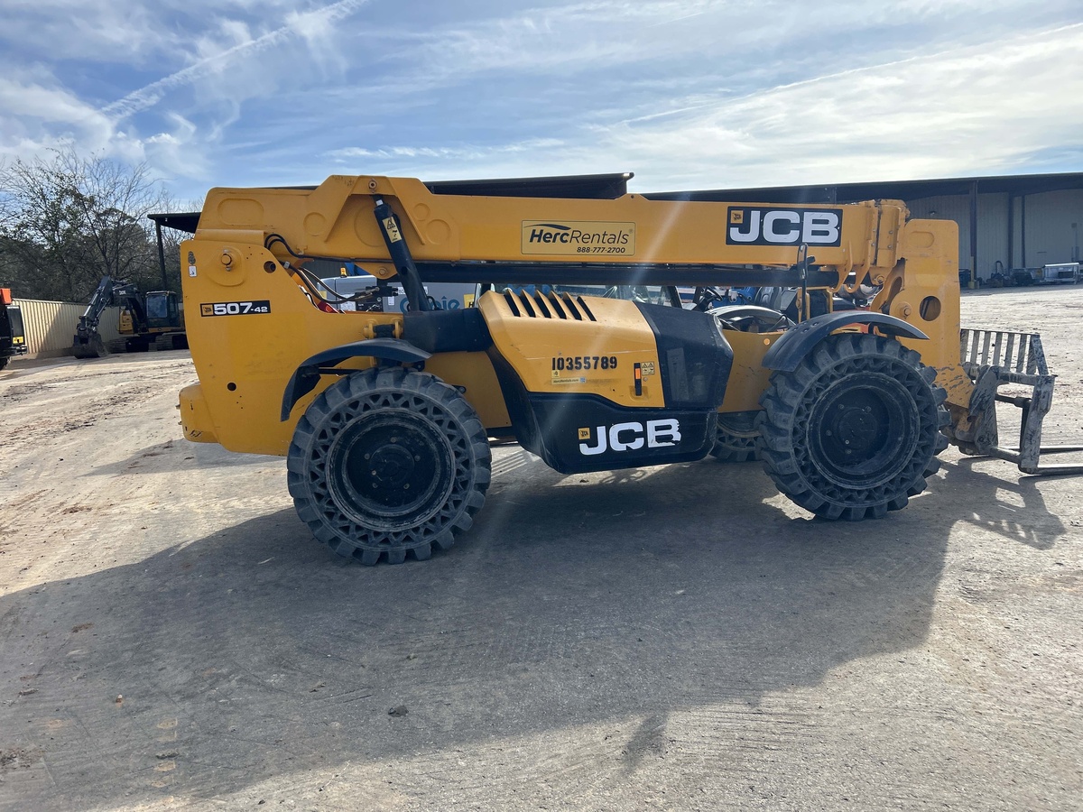 2022 JCB 507-42-4