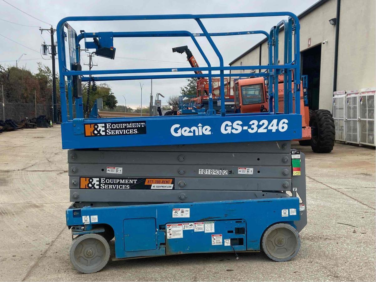 2016 Genie GS-3246-7