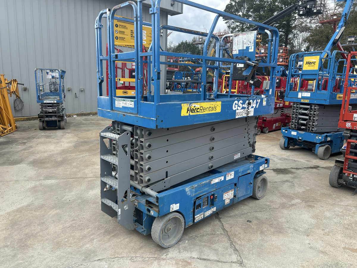 2018 Genie GS-4047
