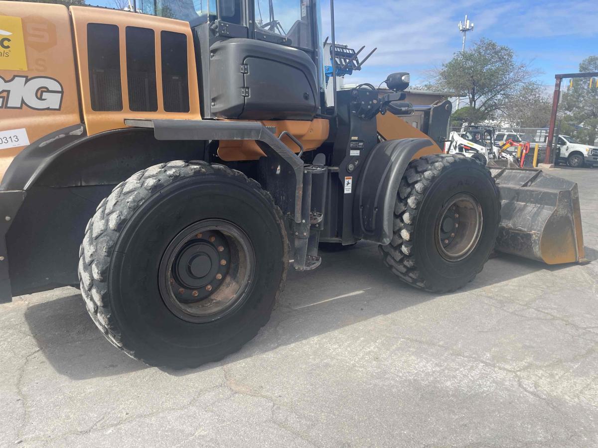 2019 Case 621G