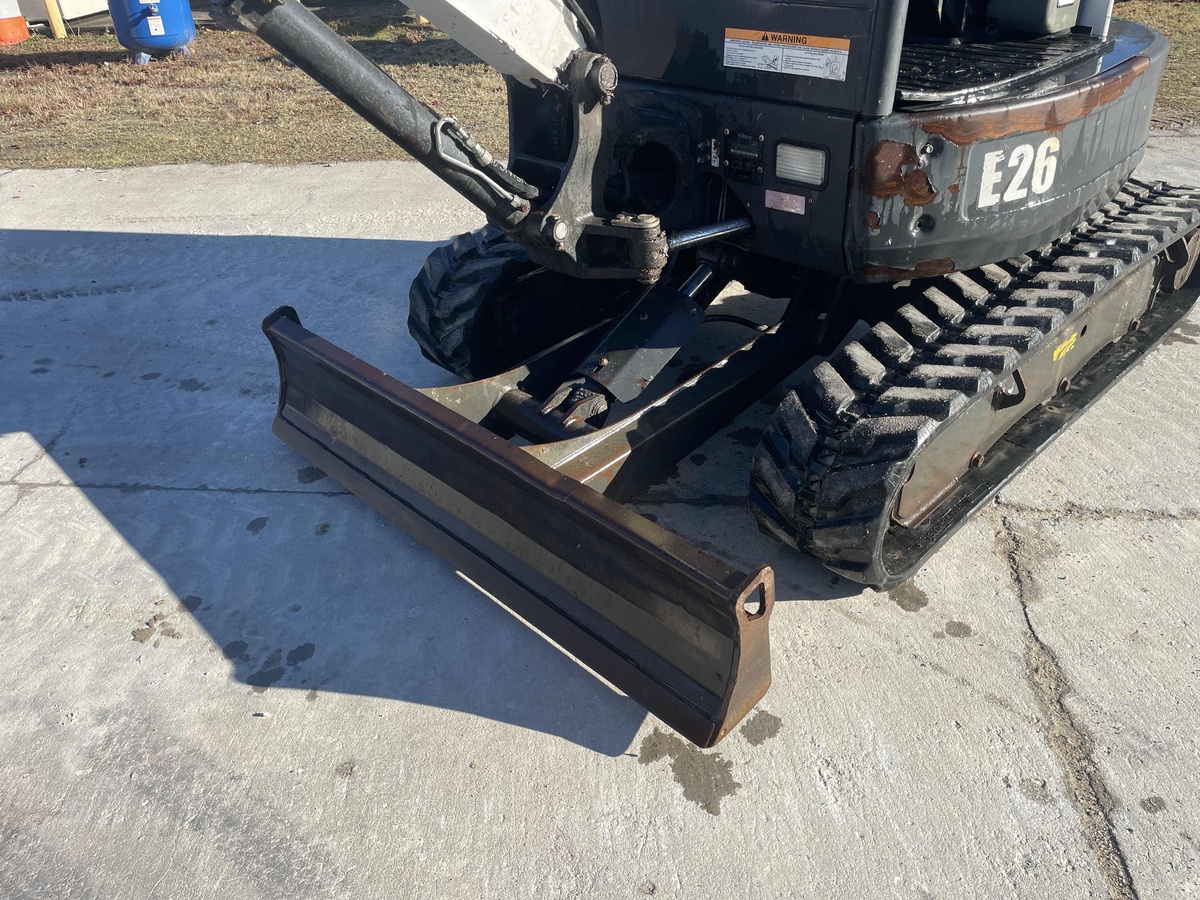 2019 Bobcat E26-12