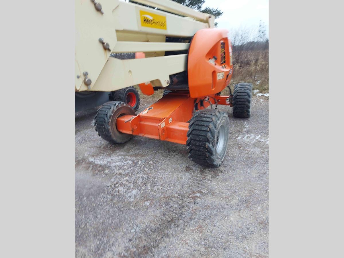 2014 JLG 450AJ