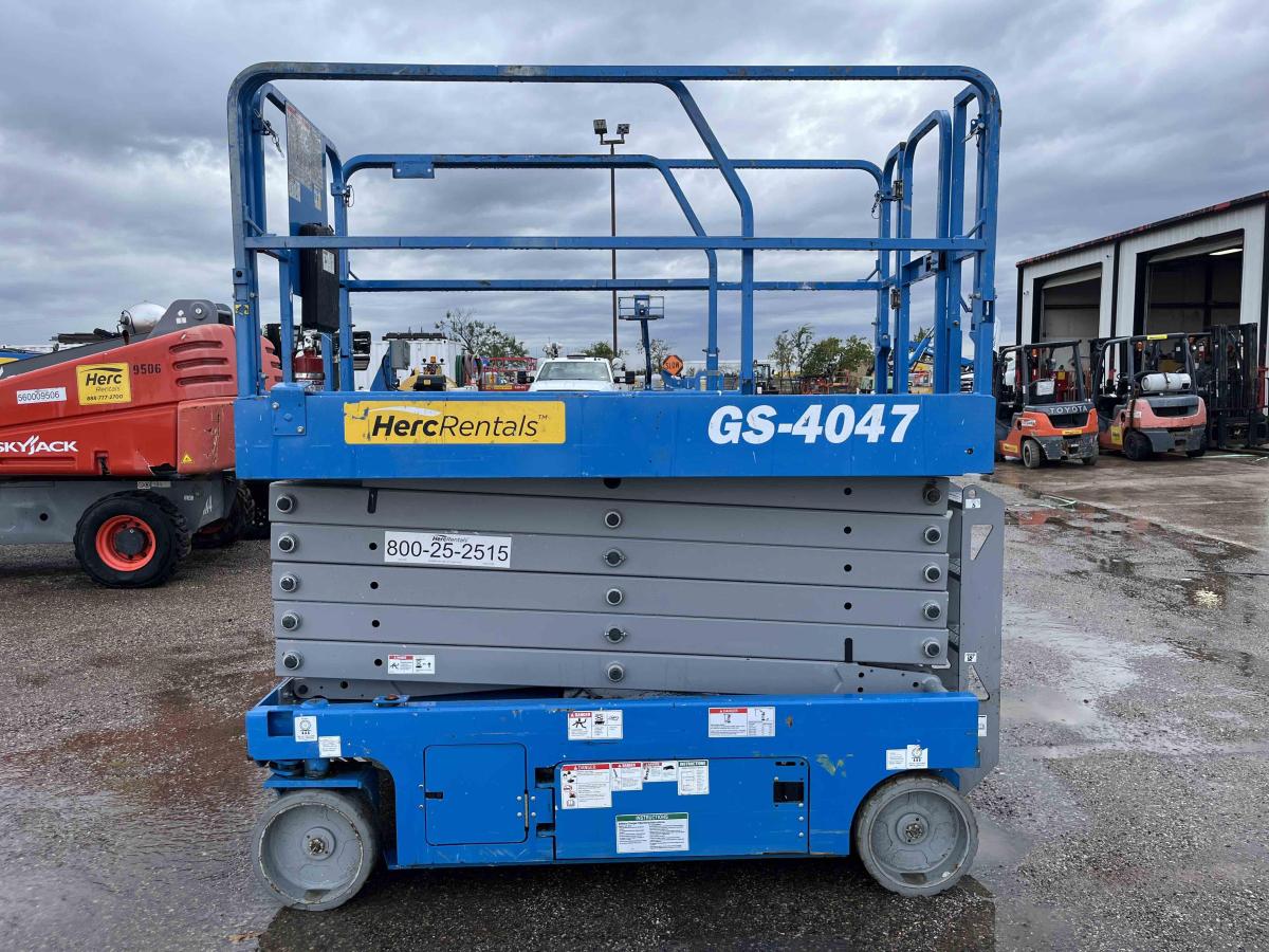 2019 Genie GS-4047