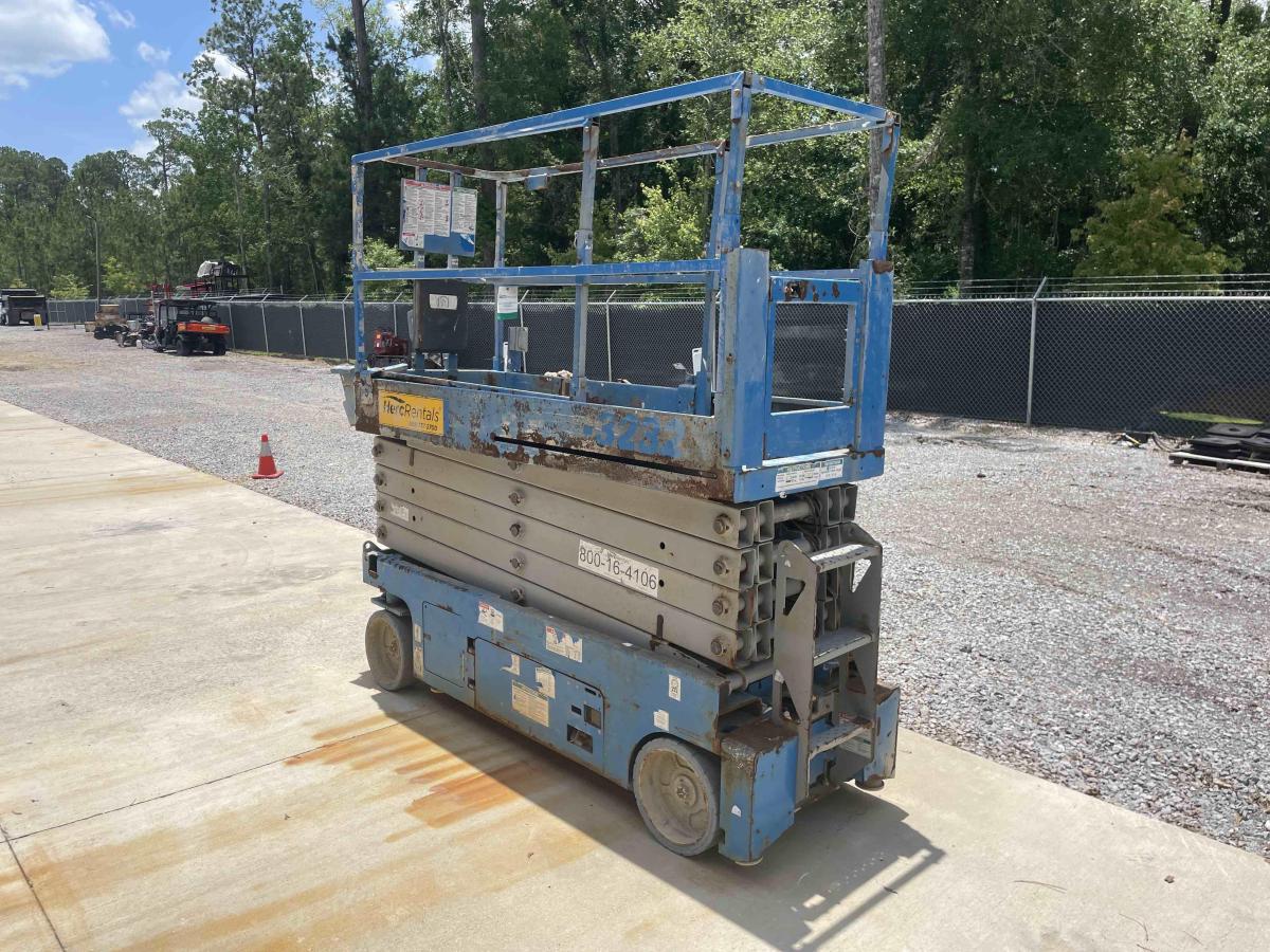 2017 Genie GS-3232-2