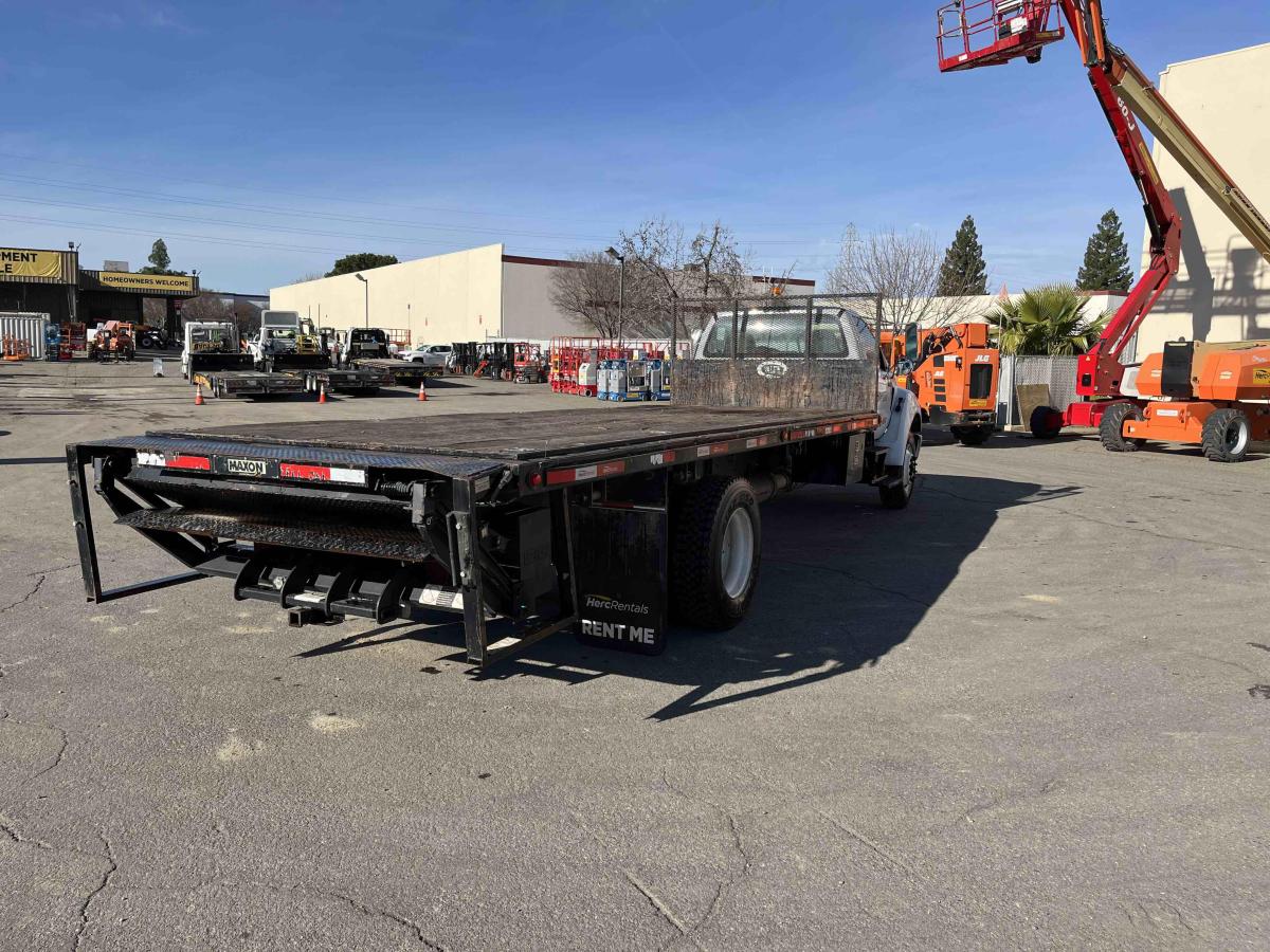 2015 Ford F750