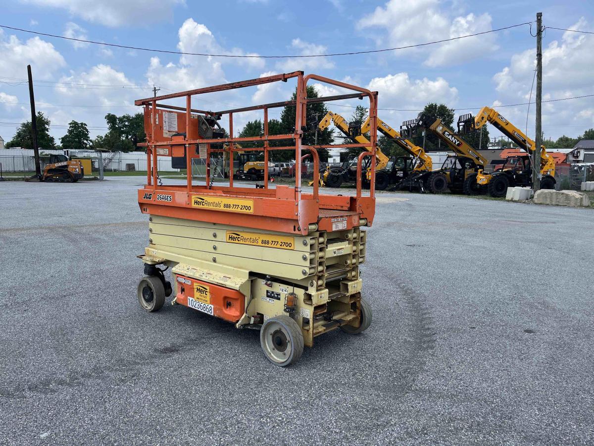 2018 JLG 2646ES-6
