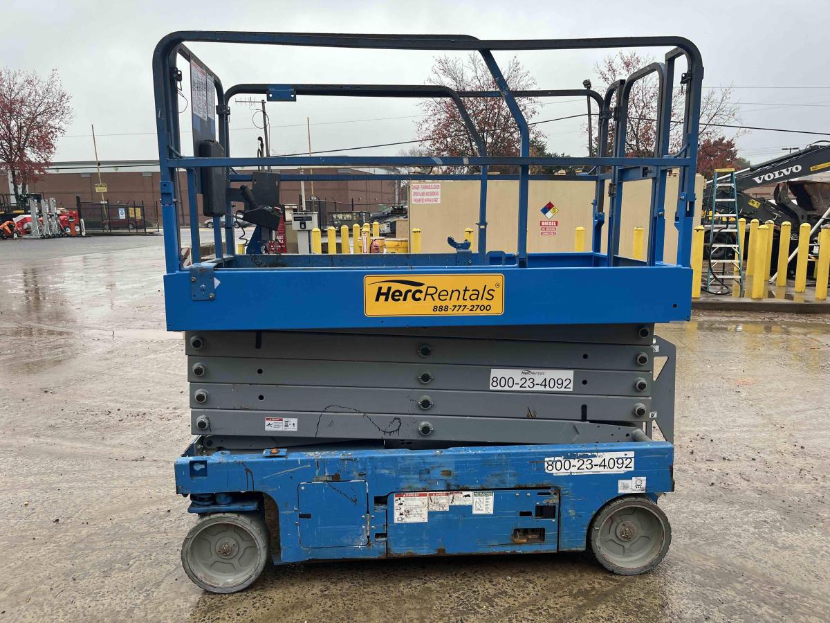 2018 Genie GS-3246