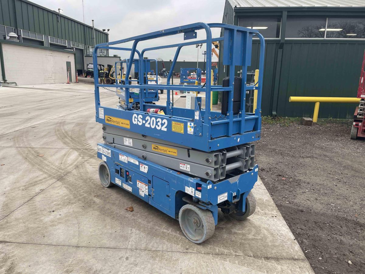 2019 Genie GS-2032