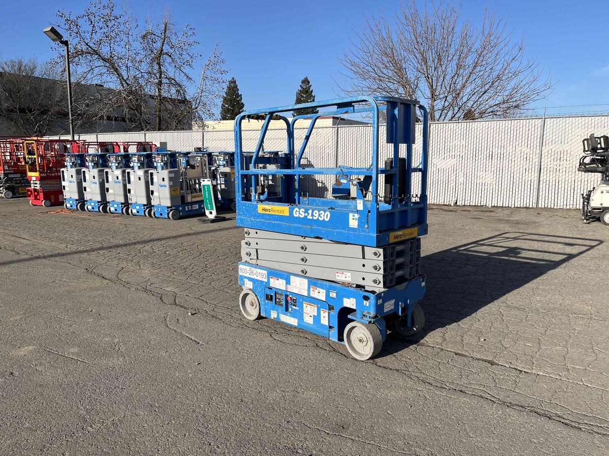2019 Genie GS-1930