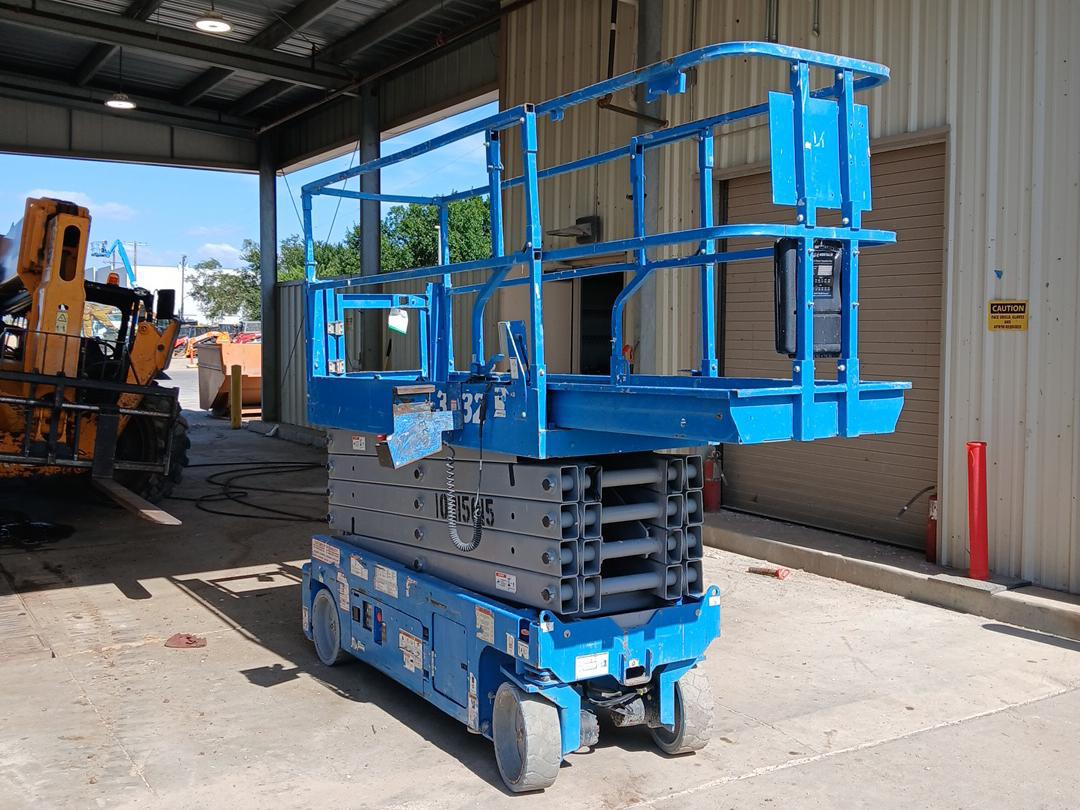 2017 Genie GS-3232-2