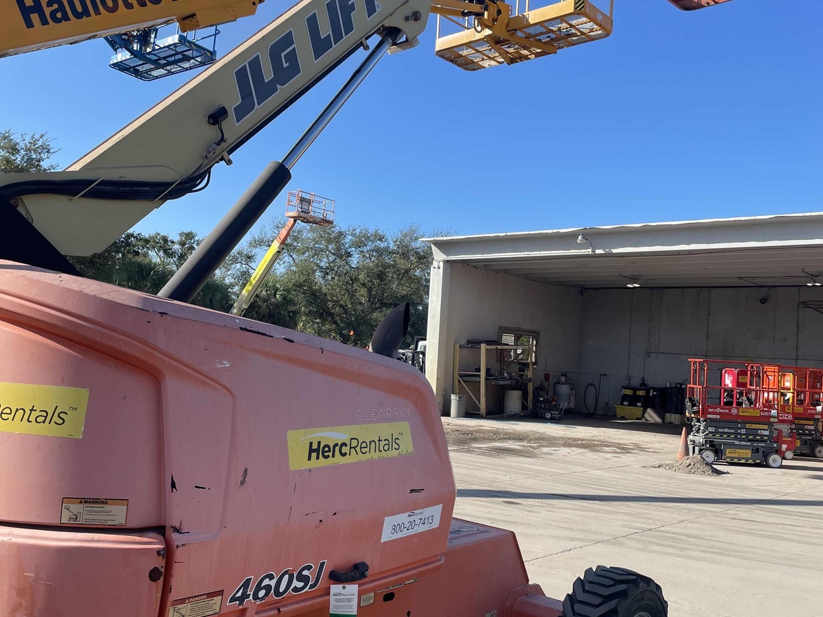 2018 JLG 460SJ-3