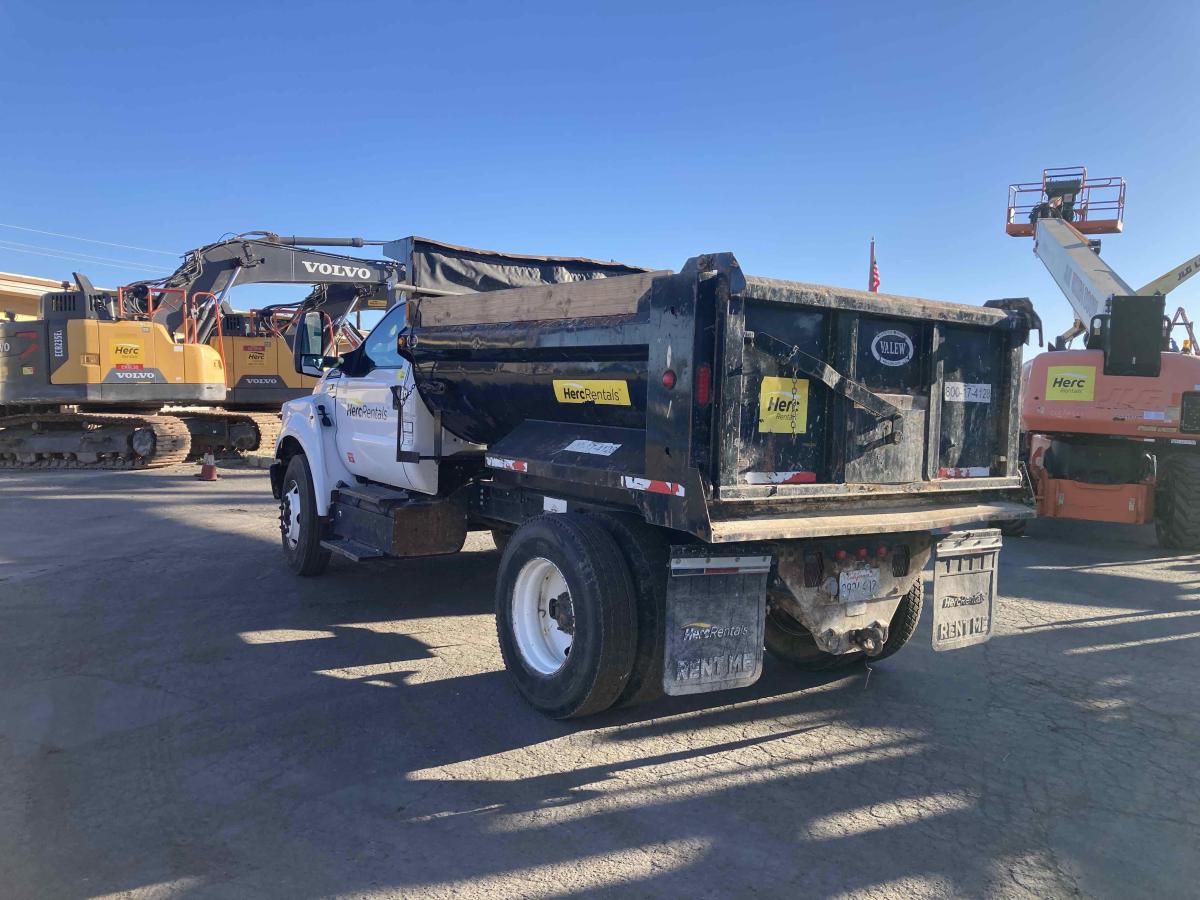 2017 Ford F750