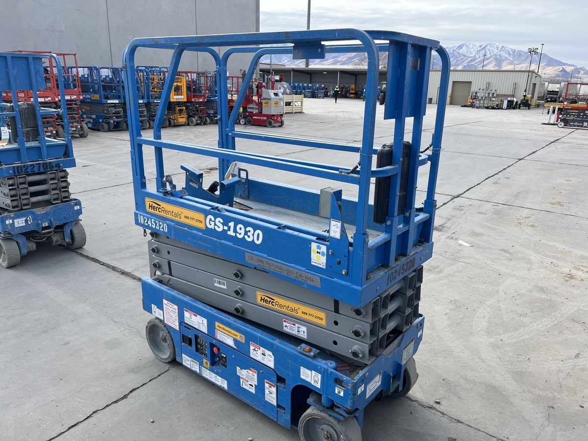 2018 Genie GS-1930-4