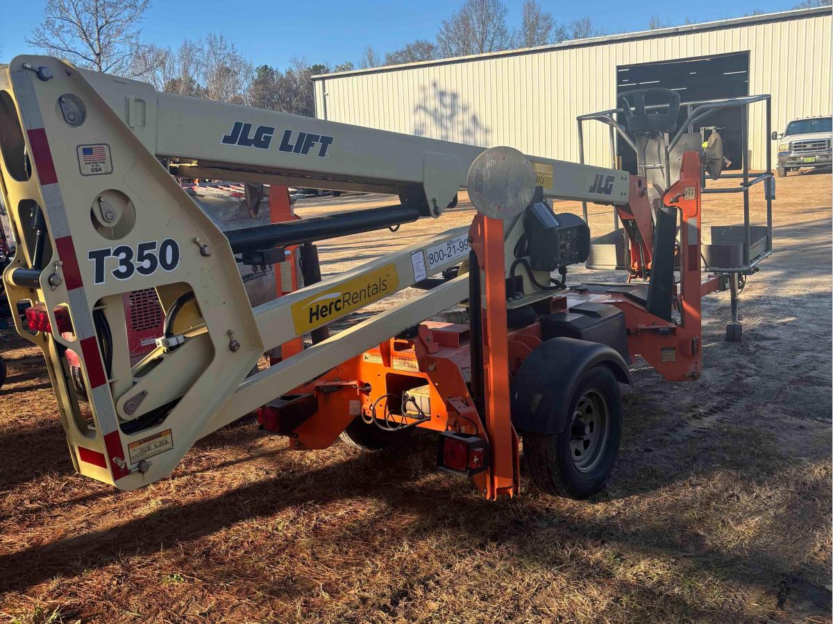 2018 JLG T350