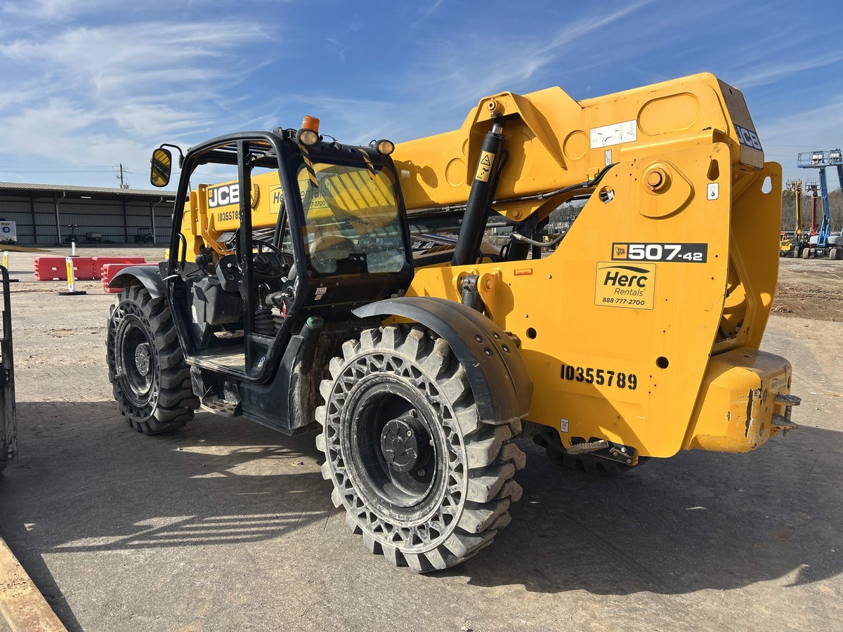 2022 JCB 507-42-1