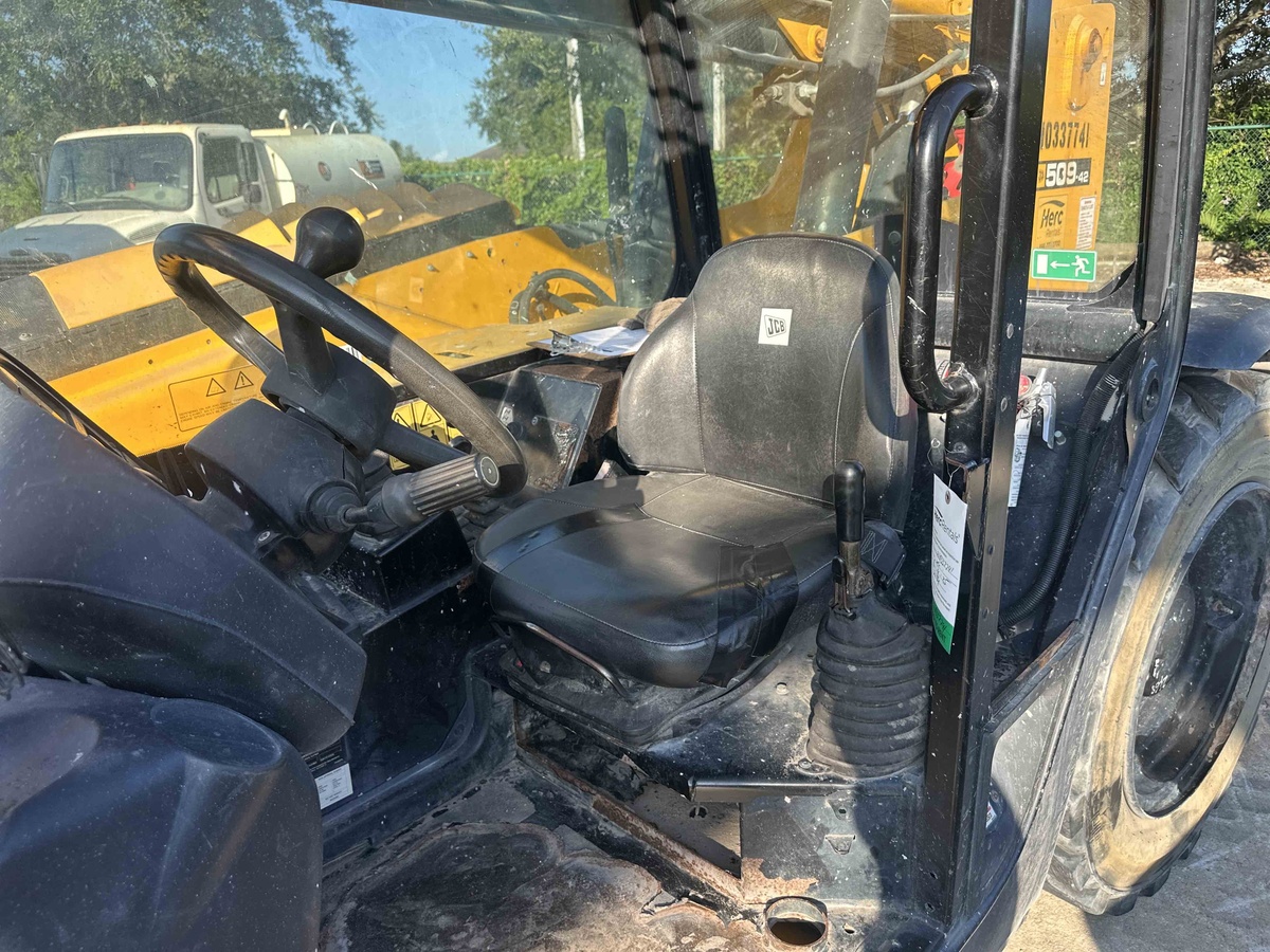 2021 JCB 509-42-11