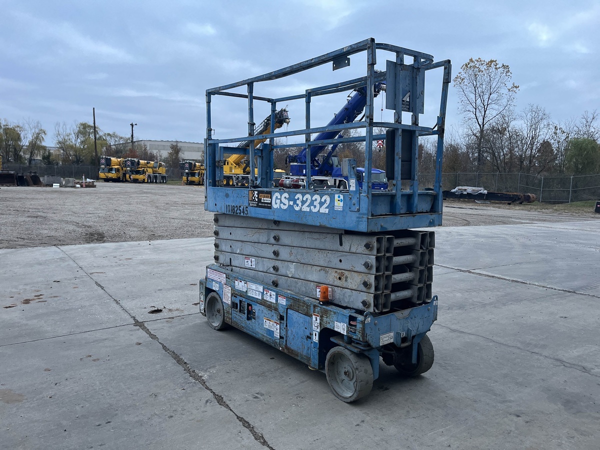 2016 Genie GS-3232-4