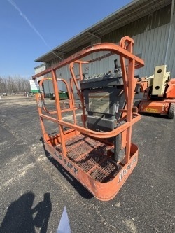 2015 JLG E400AJPN-4