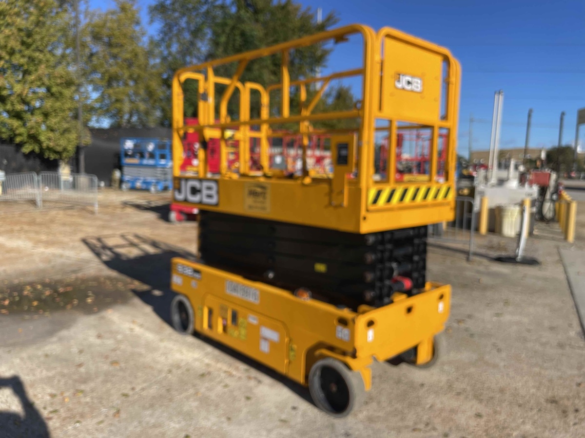 2023 JCB S3246E