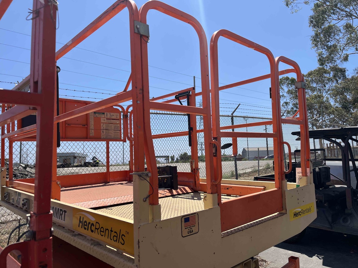 2018 JLG 260MRT-3