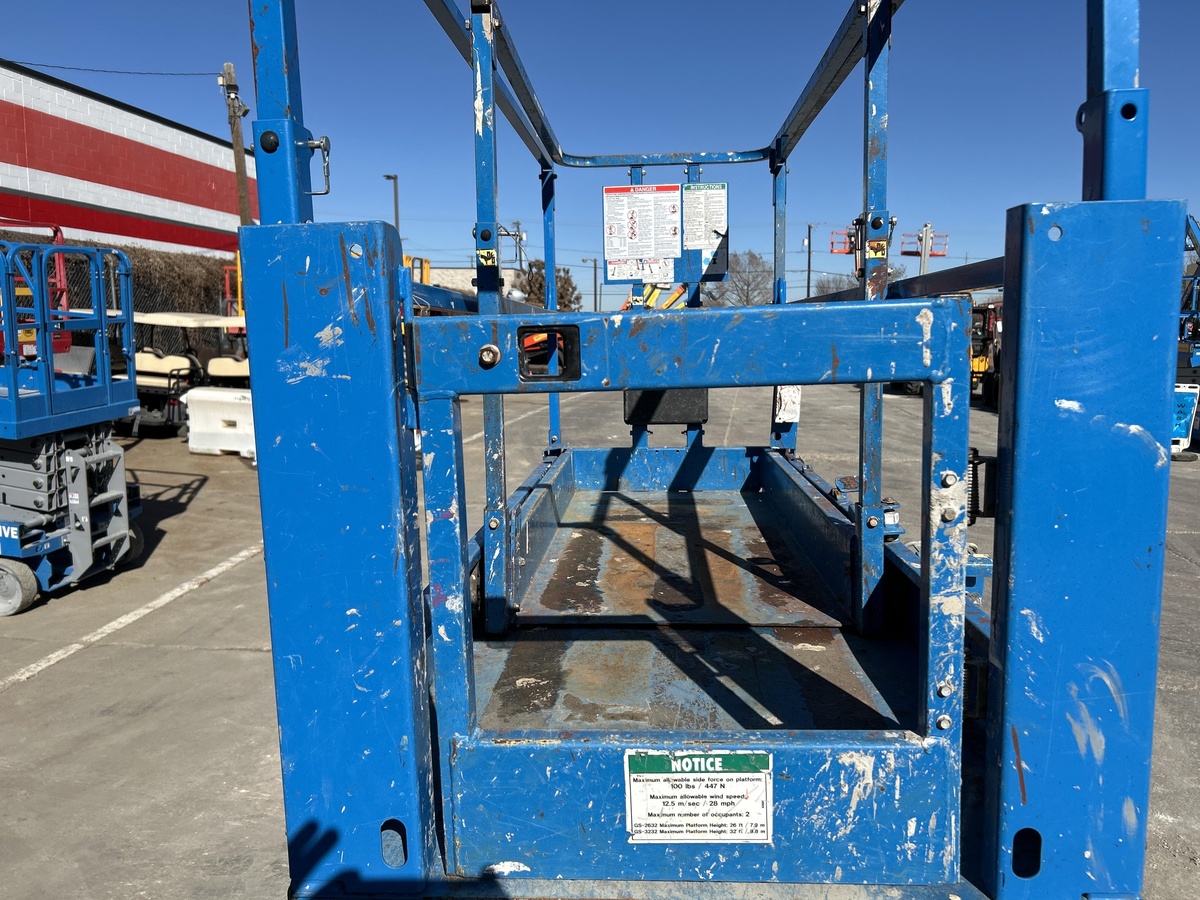 2017 Genie GS-3232-5