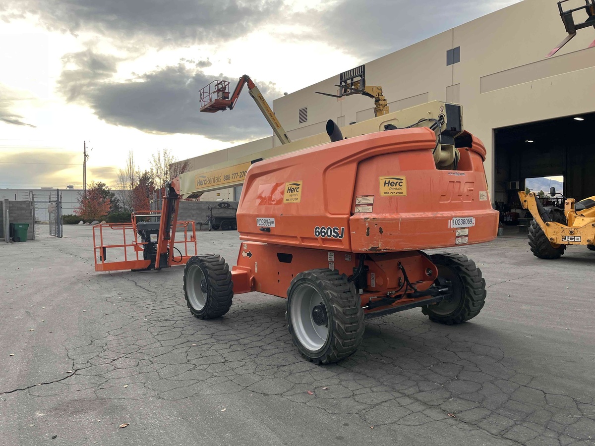 2018 JLG 660SJ-3