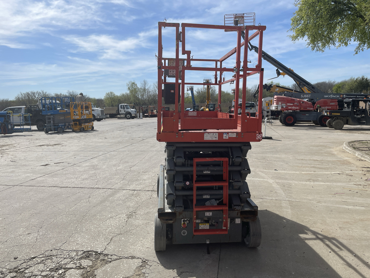 2018 Skyjack SJ4740-4