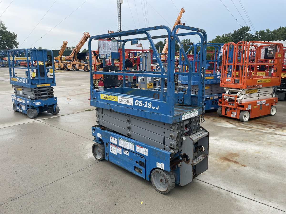 2018 Genie GS-1930-4