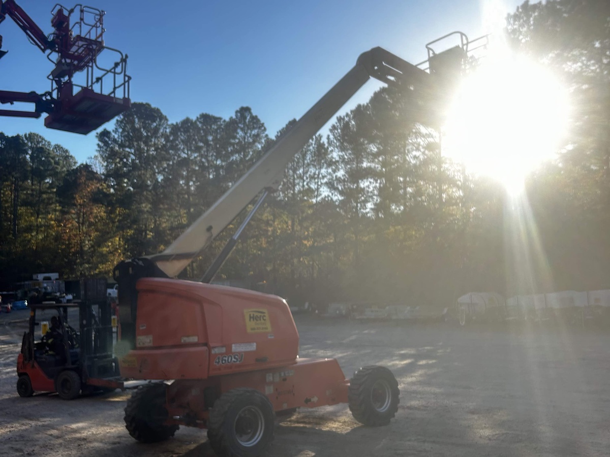 2018 JLG 460SJ-2
