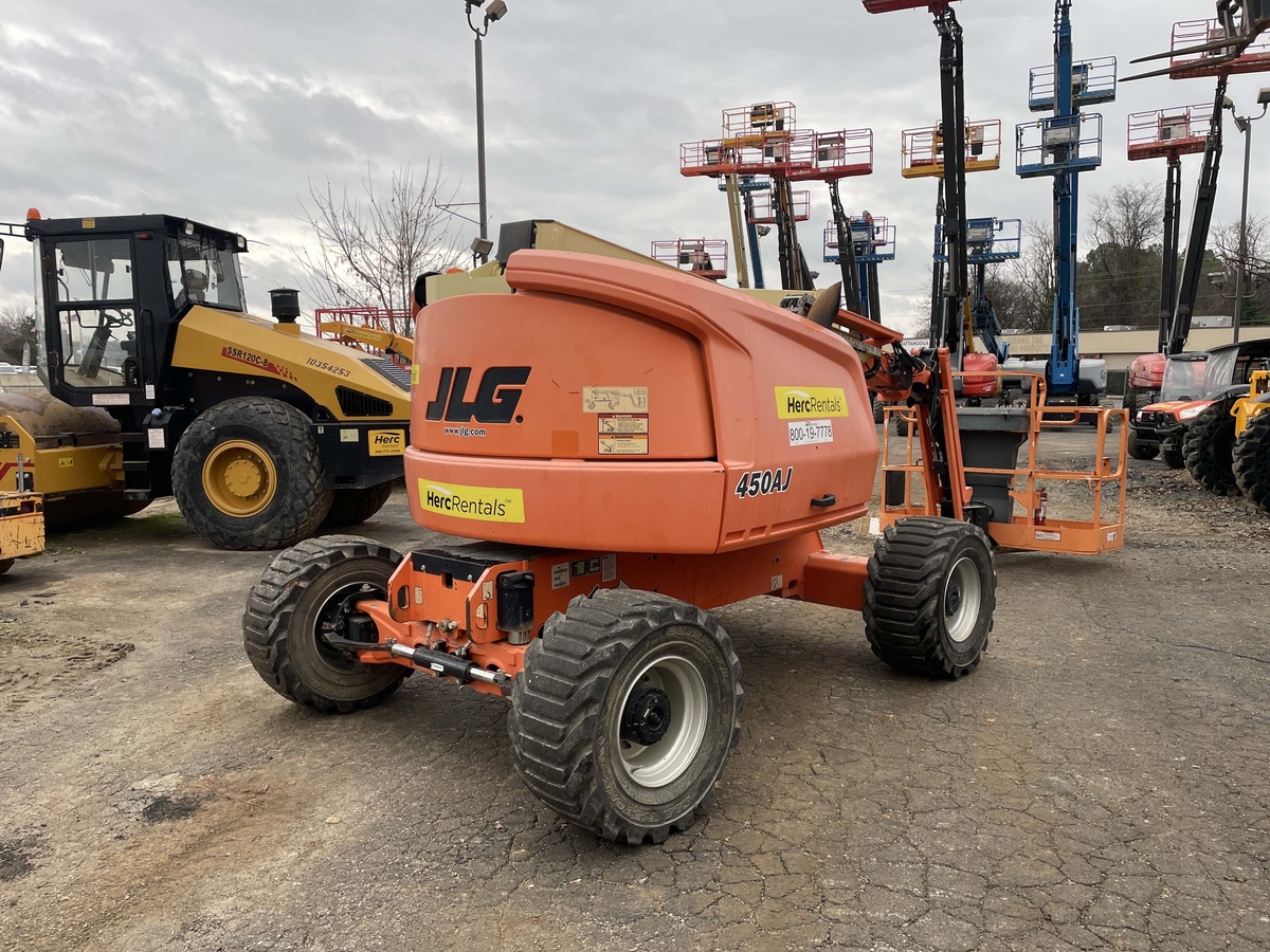 2018 JLG 450AJ-3