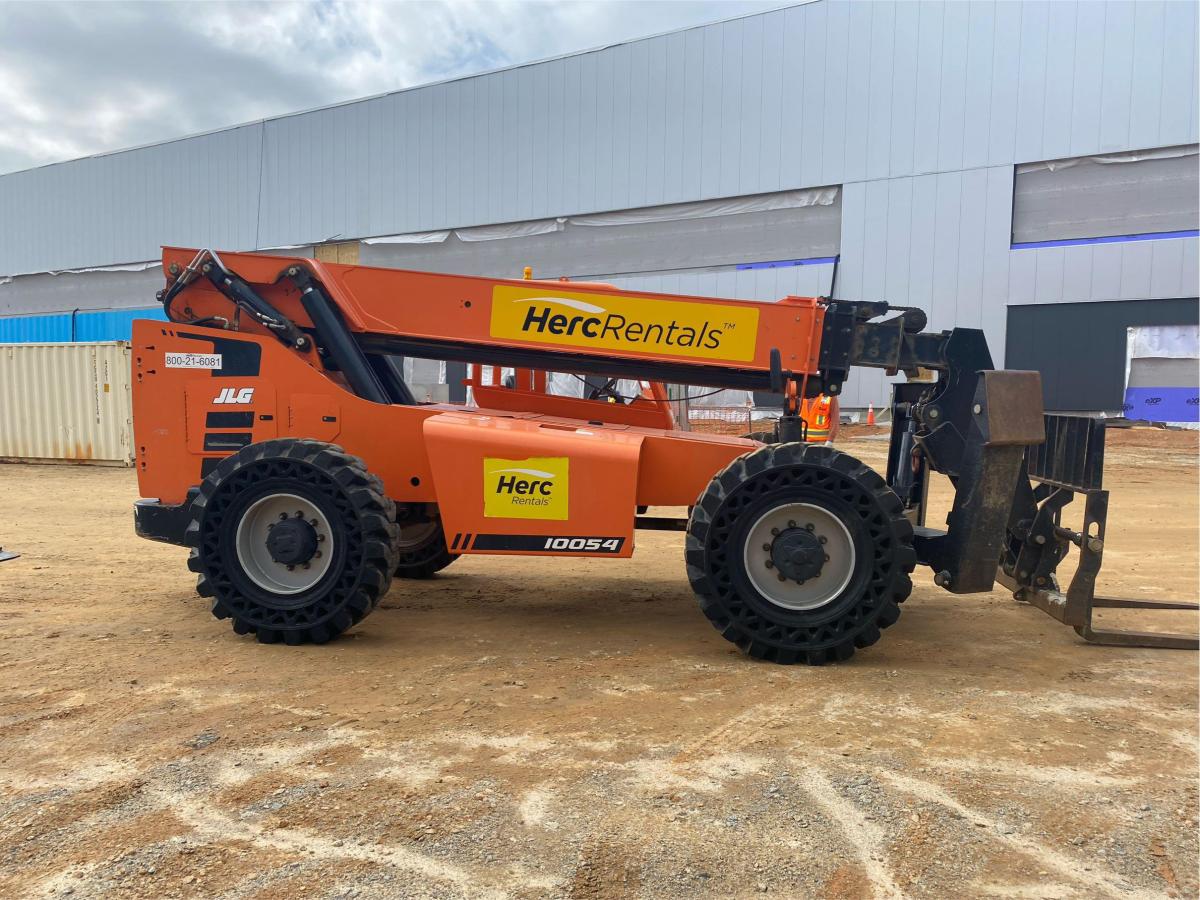 2018 SkyTrak 10054