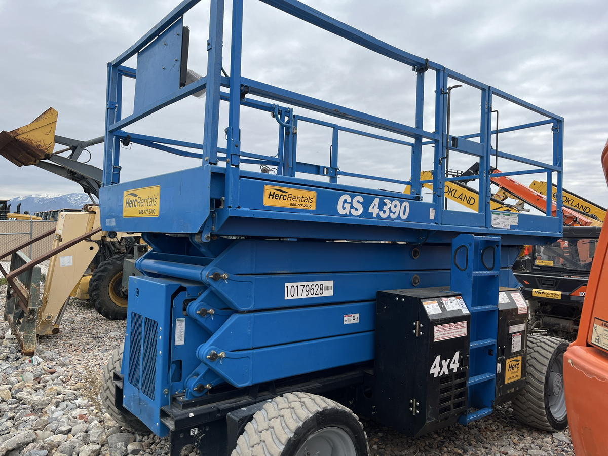 2016 Genie GS-4390 RT-3