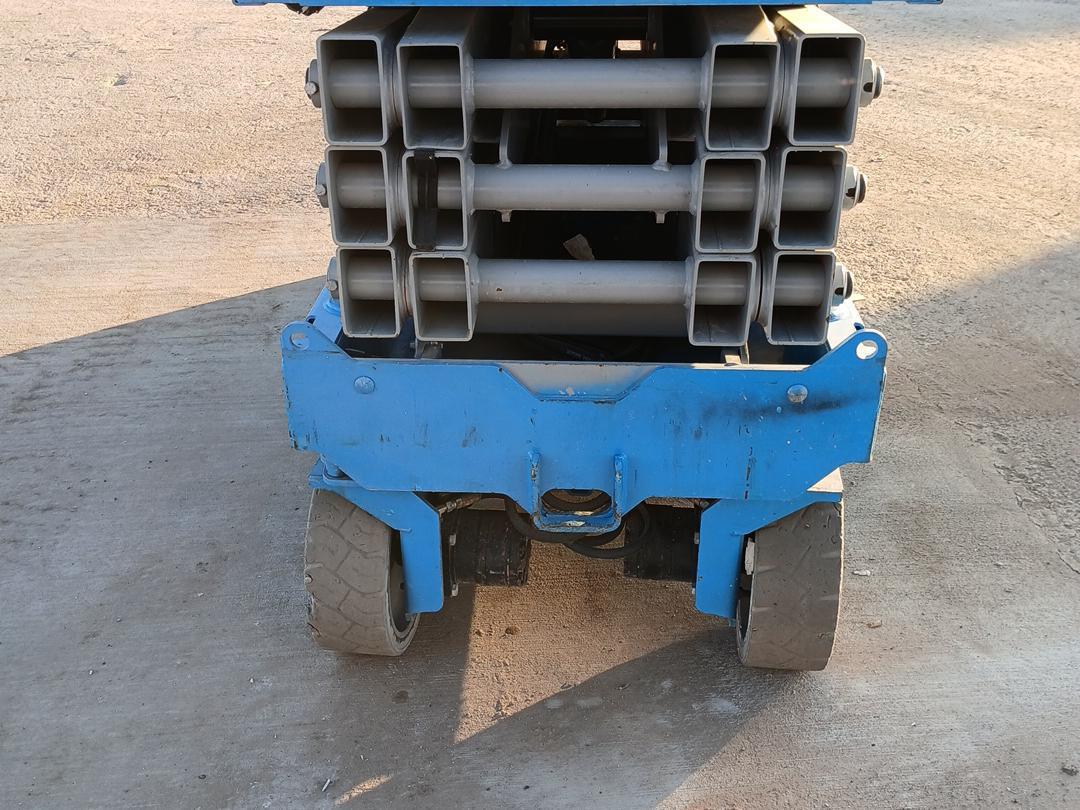 2017 Genie GS-2632